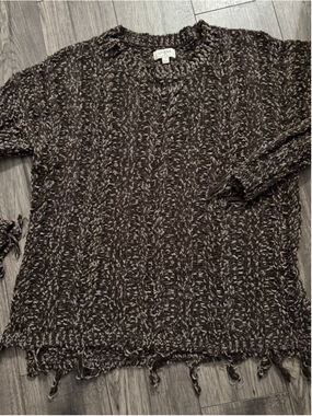 Umgee USA Oversized Size Small Boutique Frayed Brown and Black Sweater